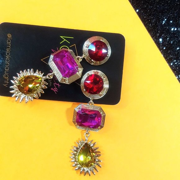 Summer Goddess 80s 90s Style Statement Rhinestone Earrings - Picture 2 of 3